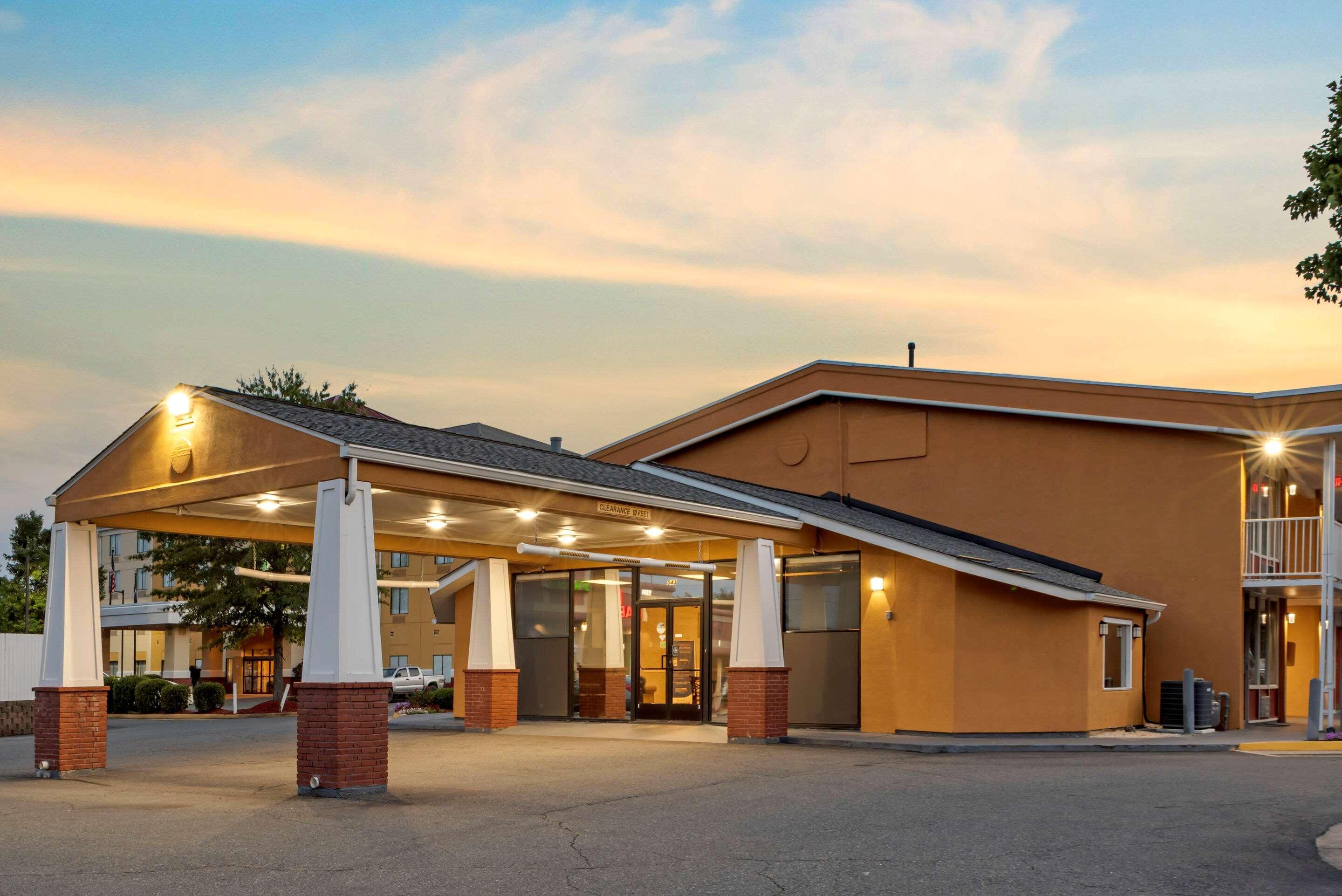 Quality Inn Fredericksburg Near Historic Downtown Exteriér fotografie